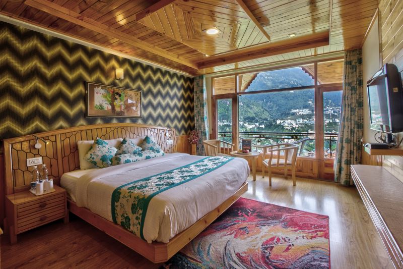honeymoon in best hotels in manali