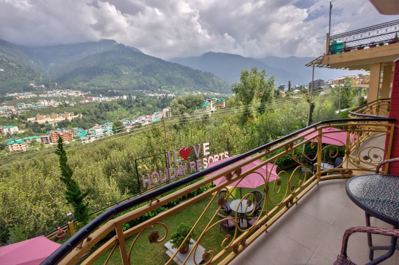 top resorts in manali