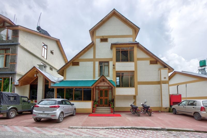 5 Bedroom Super Exclusive Cottage The Holiday Resorts Cottages